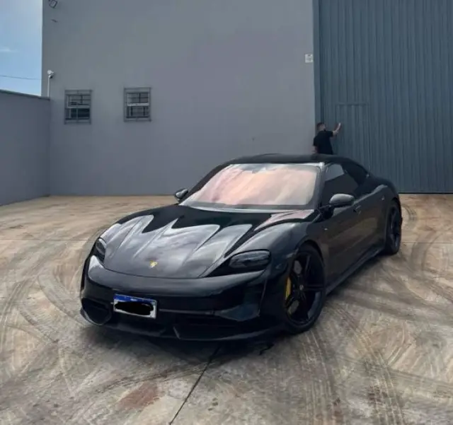 Carro Porsche Taycan 2021 Turbo S (Elétrico)