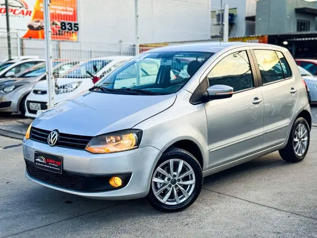 Carro Volkswagen Fox 2014 1.6 VHT (Flex)