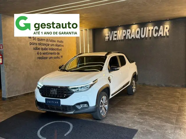Carro Fiat Strada 2025 Volcano 1.3