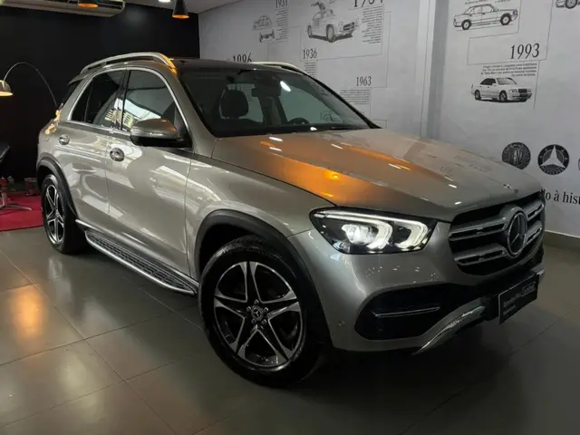 Carro Mercedes-Benz GLE 400d 2022 3.0 Turbo 4MATIC 9G-Tronic Diesel Aut.