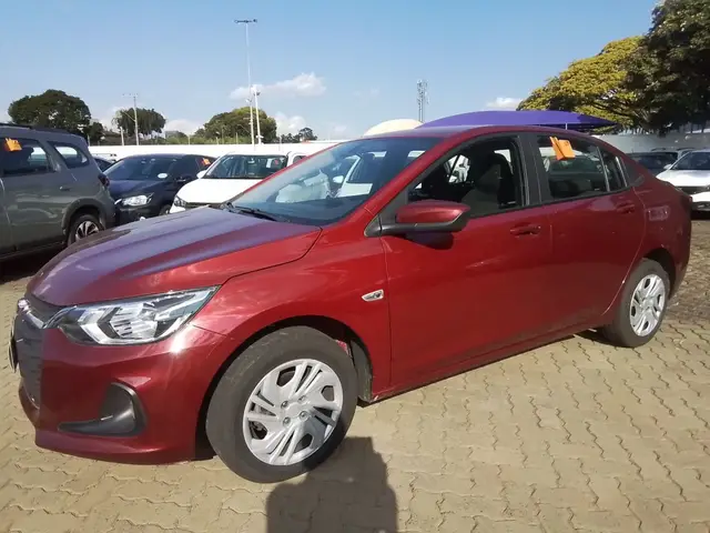 Carro Chevrolet Onix Plus 2025 LT 1.0