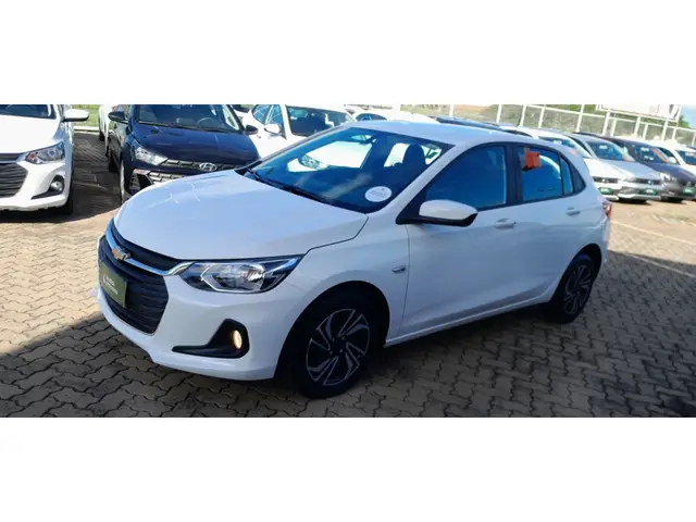 Carro Chevrolet Onix Plus 2025 LT 1.0