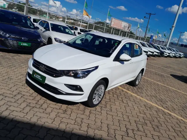 Carro Fiat Cronos 2025 Drive 1.3