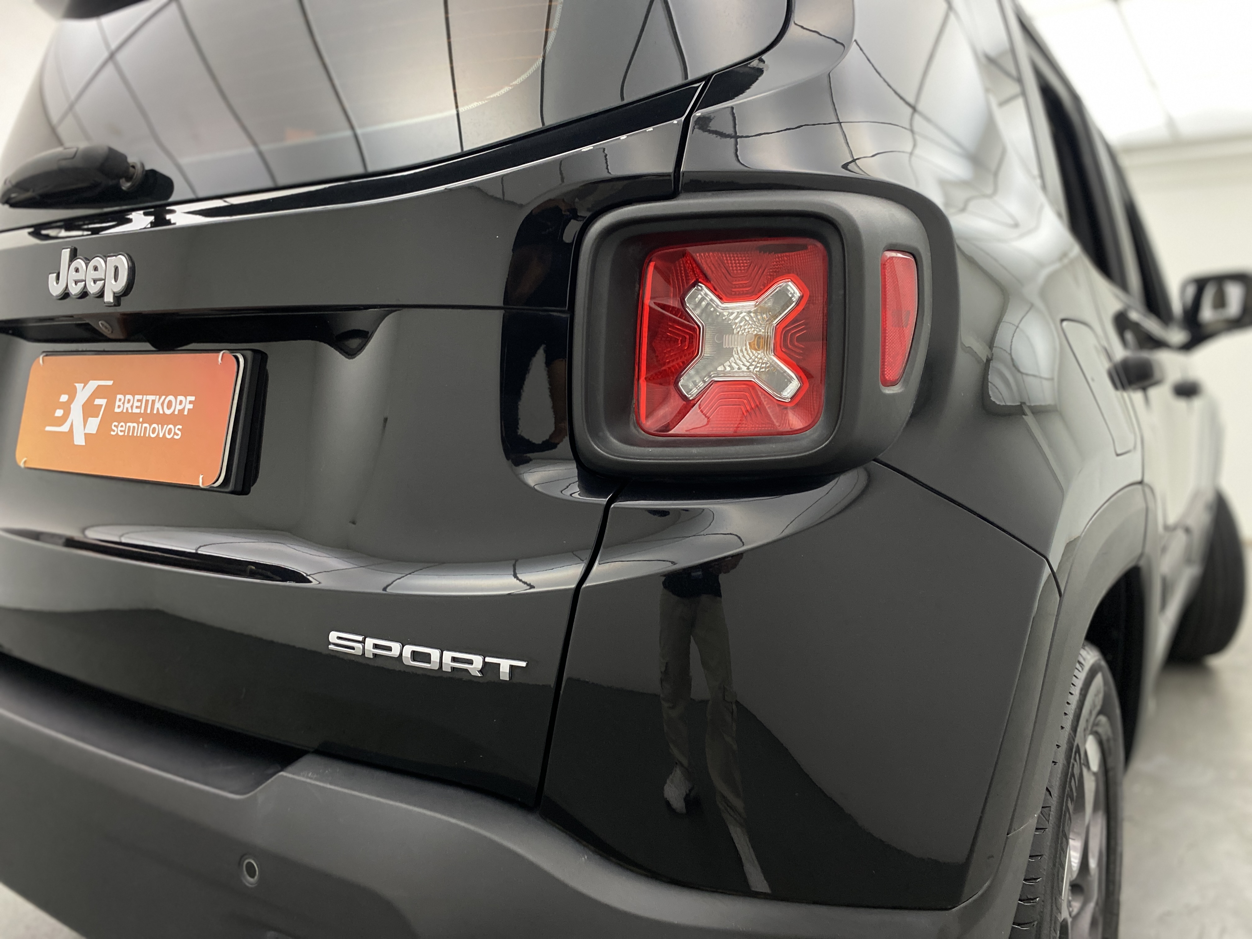 jeep renegade sport 1.8 4x2 (aut) (flex)