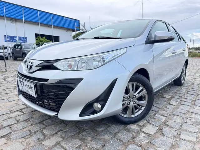 Carro Toyota Yaris Sedan 2020 1.5 XL Plus Connect CVT (Flex)