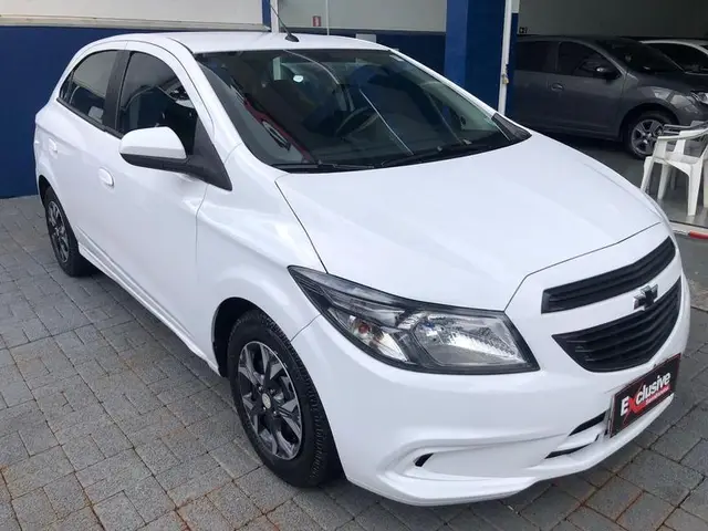 Carro Chevrolet Onix 2019 1.0 Joy SPE/4