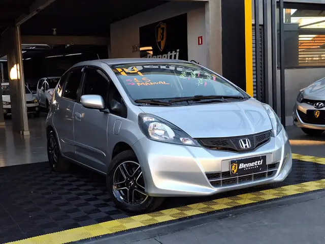 Carro Honda Fit 2014 CX 1.4 16v (Flex)