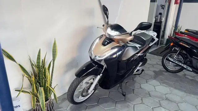 Moto Honda SH 150i 2018 DLX