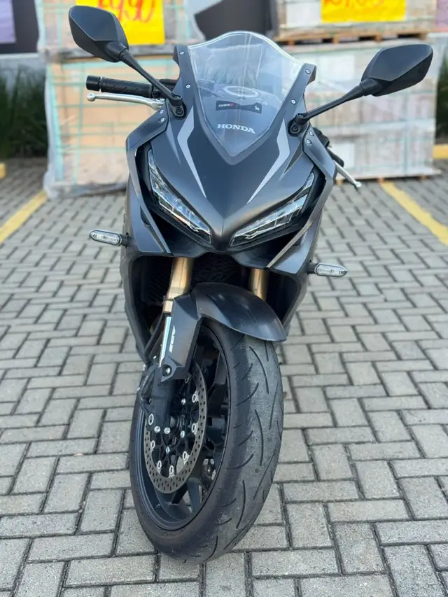 Moto Honda CB 650R 2023 (ABS)