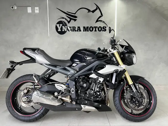 Moto Triumph Street Triple 675 2016 675 (ABS)