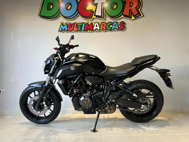Moto Yamaha MT-07 2021 ABS