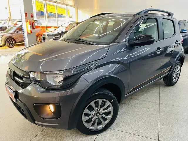 Carro Fiat Mobi 2025 Trekking 1.0