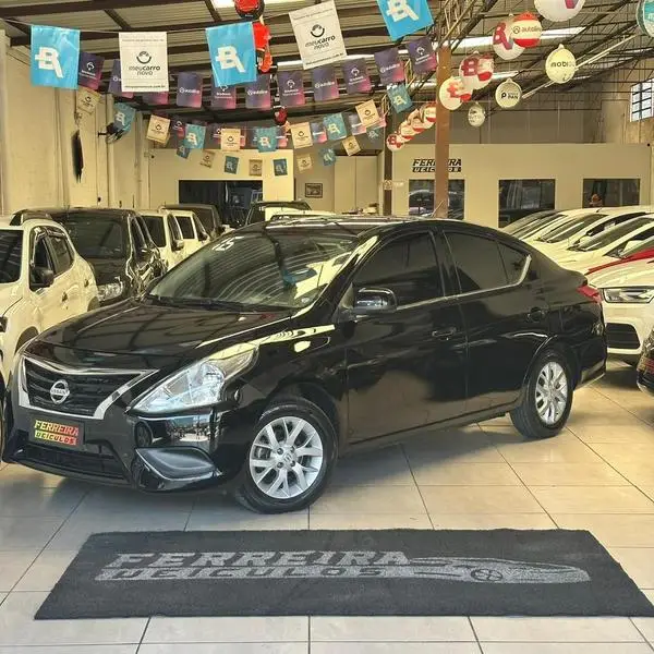 Carro Nissan Versa 2016 1.6 16V SL (Flex)