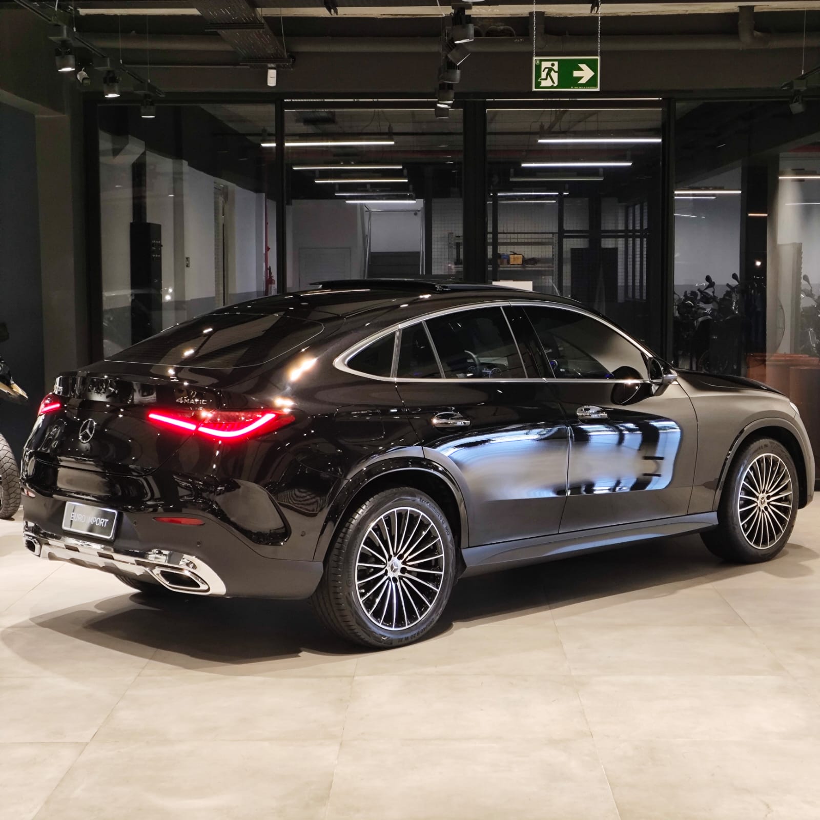 MERCEDES BENZ-GLC 300-AMG Line Coupe 4M 2.0 TB Aut.
