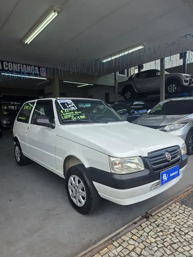 Carro Fiat Uno Mille 2012 Fire Economy 1.0 (Flex) 2p