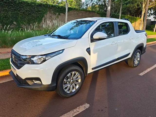 Carro Fiat Strada 2021 Freedom 1.3 CD (Flex)