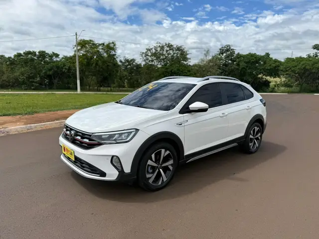 Carro Volkswagen Nivus 2024 Highline 200 TSI