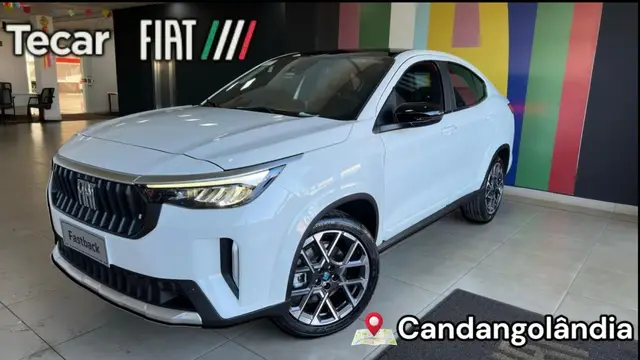 Carro Fiat Fastback 2026 Turbo 200