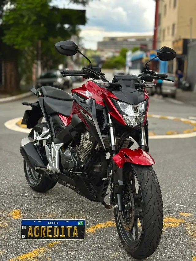 Moto Honda CB 300F Twister 2025 (ABS)