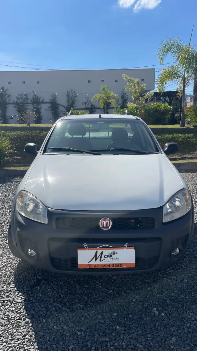 Carro Fiat Strada 2017 Hard Working 1.4 (Flex) (Cabine Simples)