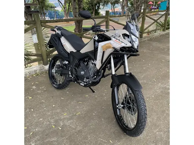 Moto Honda XRE Sahara 300 2026 Adventure