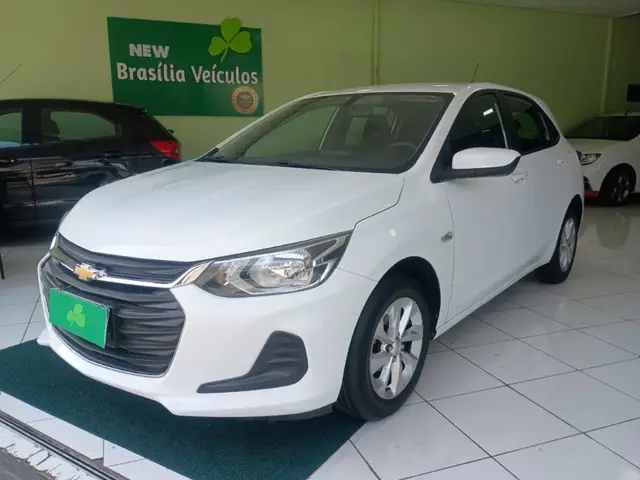 Carro Chevrolet Onix 2022 LT 1.0