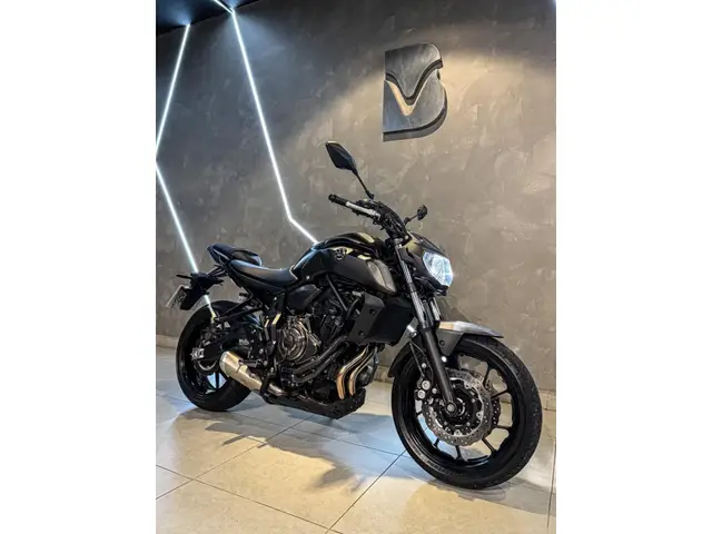 Moto Yamaha MT-07 2024 ABS