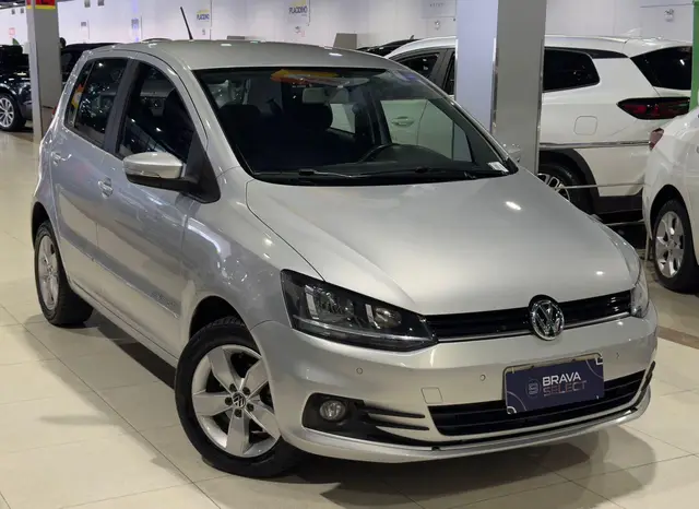 Carro Volkswagen Fox 2018 1.6 MSI Comfortline I-Motion (Flex)