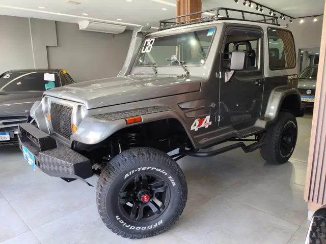 Carro Troller T4 2008 4x4 3.0 (teto rígido)