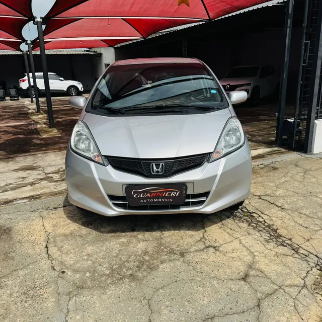 Carro Honda Fit 2014 DX 1.4 (Flex)