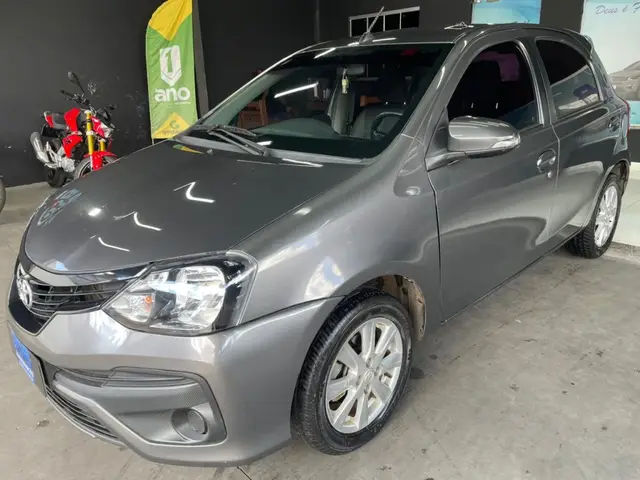 Carro Toyota Etios 2021 X Plus 1.5 (Aut) (Flex)