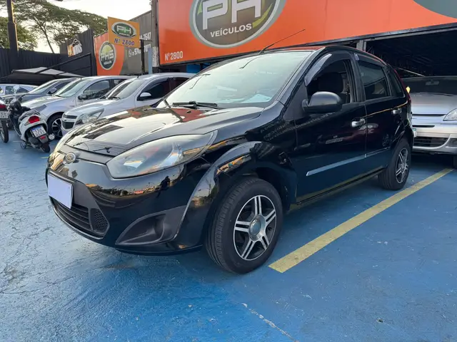 Carro Ford Fiesta Hatch 2011 1.0 (Flex)