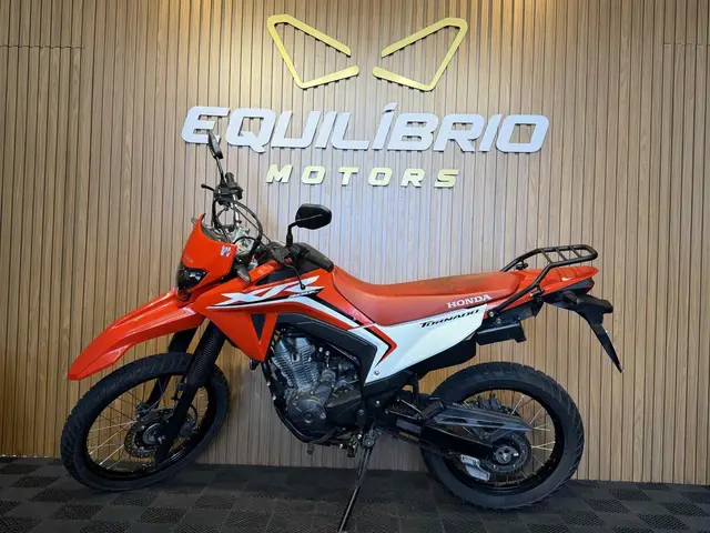 Moto Honda XR 300L 2025 Tornado