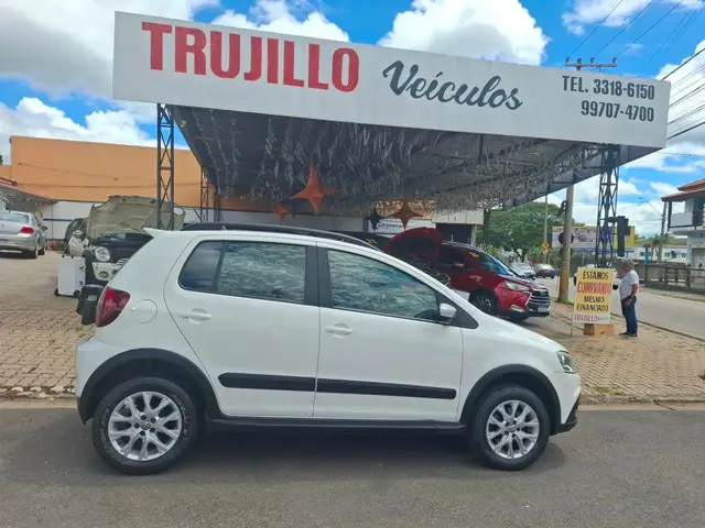 Carro Volkswagen CrossFox 2014 1.6 Mi Total Flex