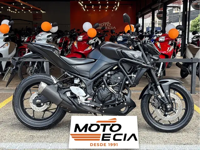 Moto Yamaha MT-03 2024 ABS