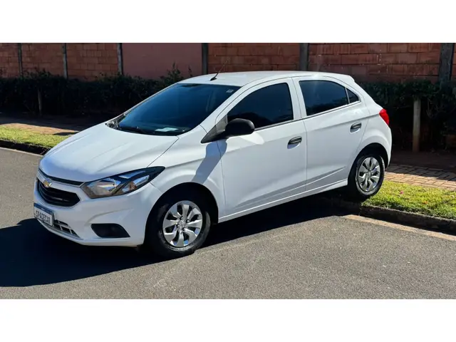 Carro Chevrolet Onix 2020 1.0 (Flex)