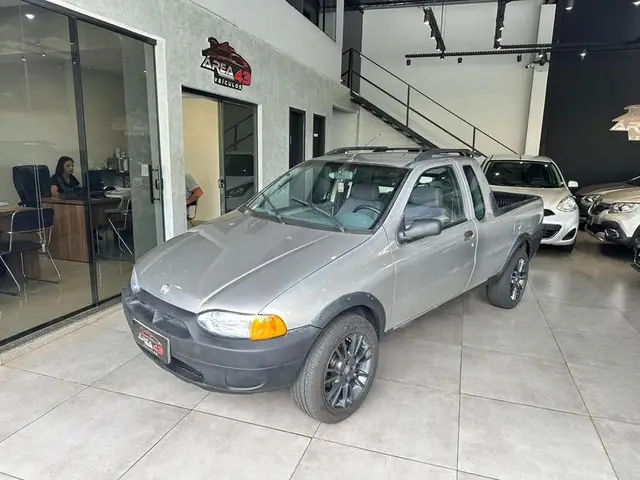 Carro Fiat Strada 2001 Working 1.5 Mpi (Cabine Estendida)