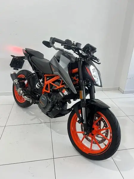 Moto KTM Duke 390 2022 390