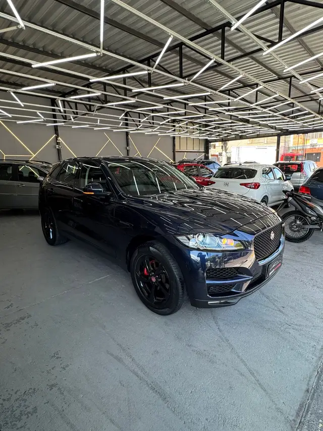 Carro Jaguar F-Pace 2017 2.0D Prestige 4WD