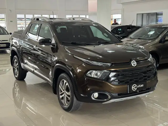 Carro Fiat Toro 2017 Volcano 2.0 diesel AT9 4x4