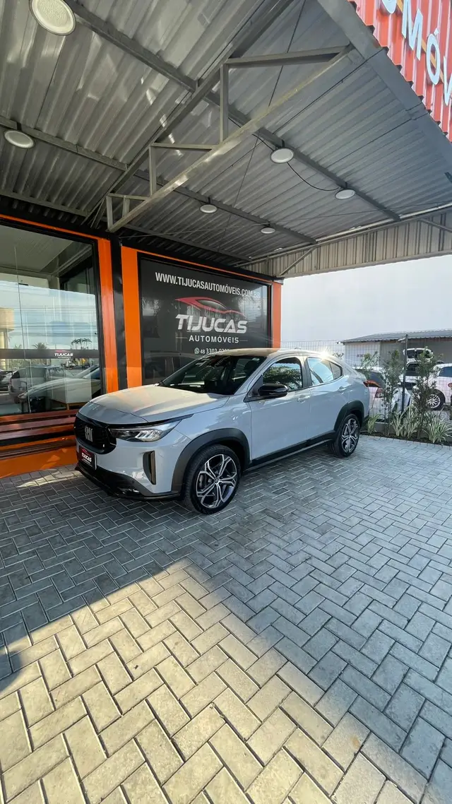 Carro Fiat Fastback 2025 Impetus T200 Hybrid