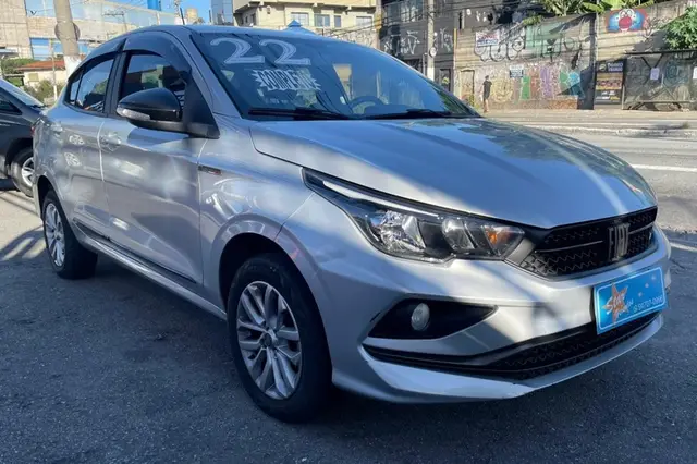 Carro Fiat Cronos 2022 Drive 1.3