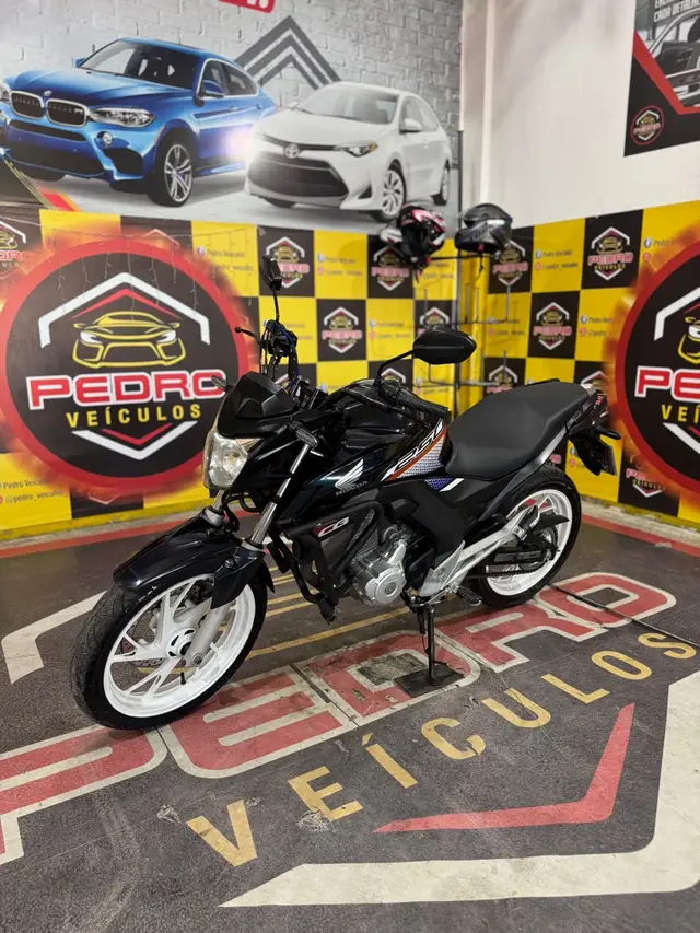 Moto Honda CB 250F Twister 2022 (CBS)