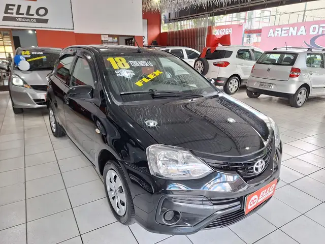 Carro Toyota Etios 2018 XS 1.5 (Aut) (Flex)