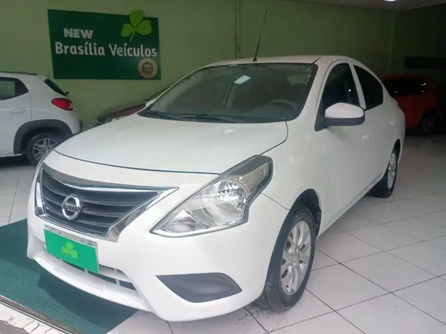 Carro Nissan Versa 2017 1.0 12V S (Flex)