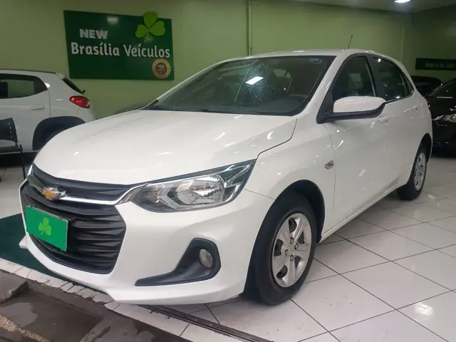 Carro Chevrolet Onix 2025 LT 1.0
