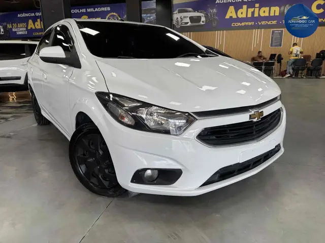 Carro Chevrolet Prisma 2018 1.4 LT SPE/4