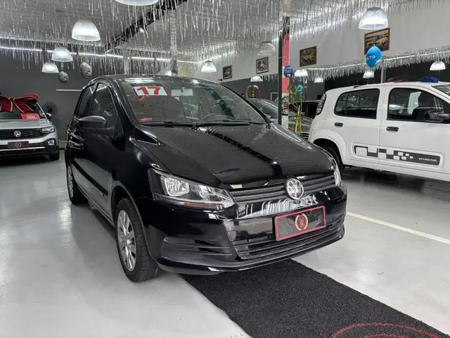 Carro Volkswagen Fox 2017 1.0 MPI BlueMotion (Flex)