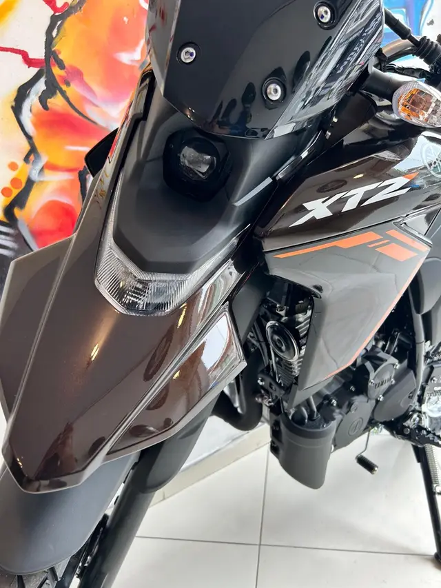 Moto Yamaha XTZ 250 Lander 2026 Connected