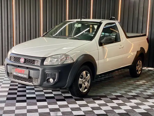 Carro Fiat Strada 2017 Hard Working 1.4 (Flex) (Cabine Simples)